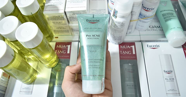 Gel Tẩy Tế Bào Chết Eucerin Pro ACNE Solution Scrub 100ml - Giá cực rẻ!