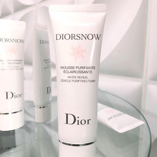 Diorsnow white reveal gentle purifying clearance foam